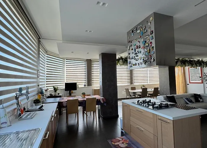 The Pool & Relax * Bari